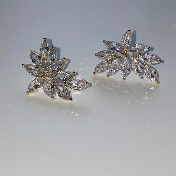 Jewelry - Marquise Cut Cubic Zirconia Stones in Leaf Pattern